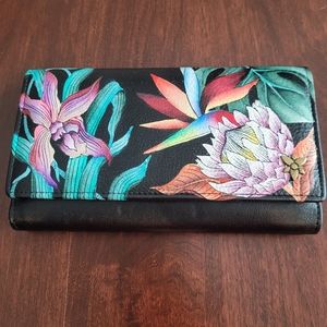 EUC Anuschka Checkbook Clutch with RFID – 1153